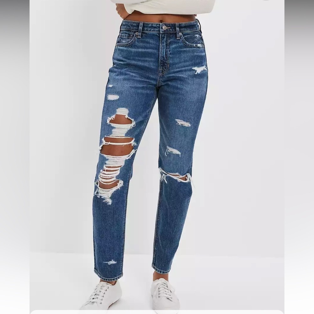 American Eagle Ripped Mom Jeans